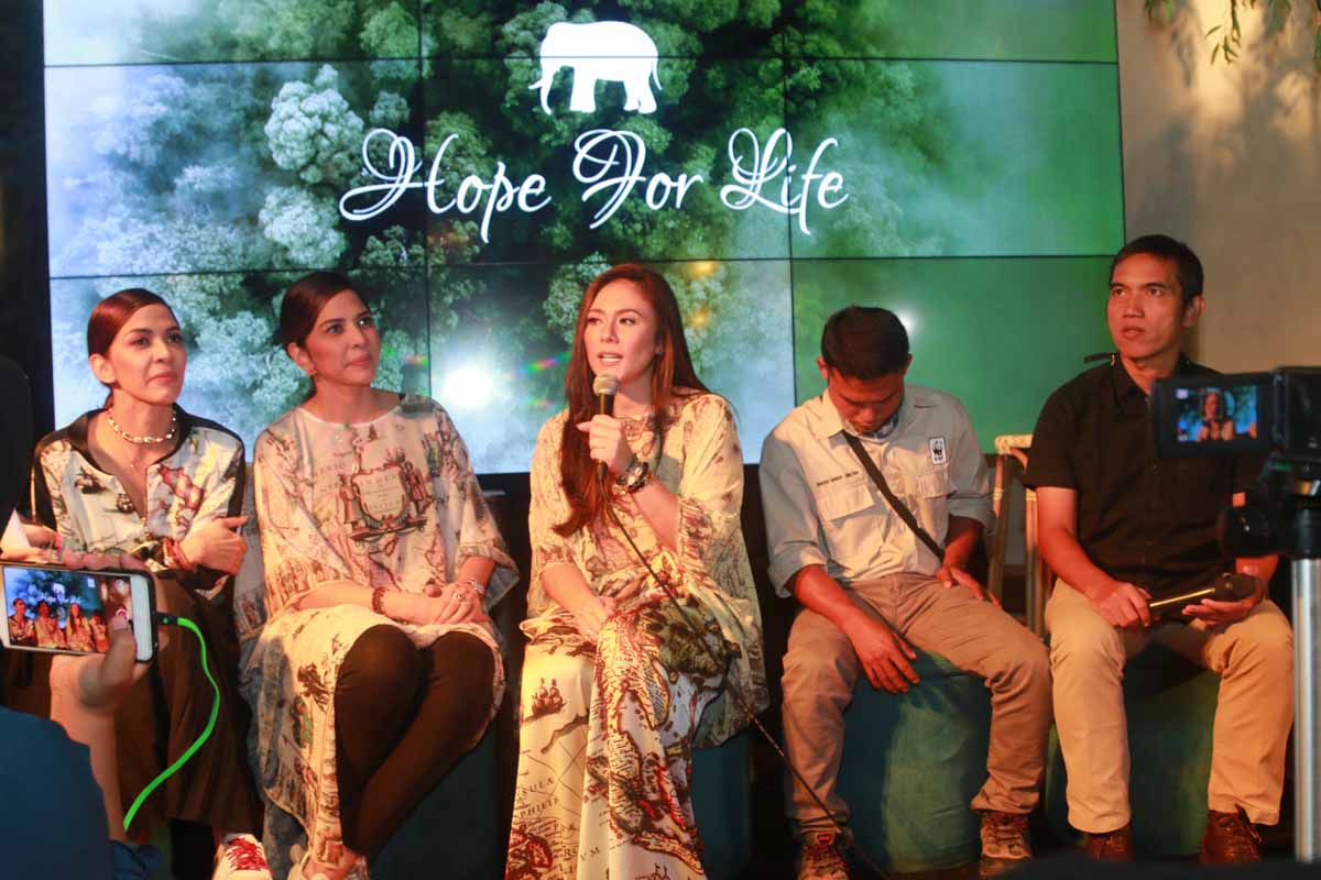 Bersama WWF-Indonesia Mendukung Elephant Flying Squad melalui Gelang Harapan